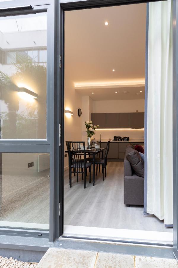 The Atrium Apartamento Milton Keynes Exterior foto